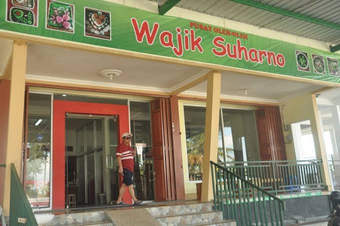 Wajik Suharno